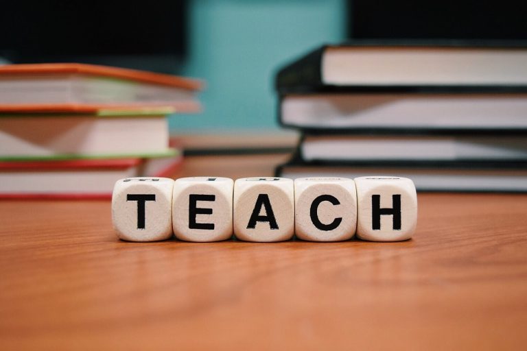 How to get into teaching in the UK?