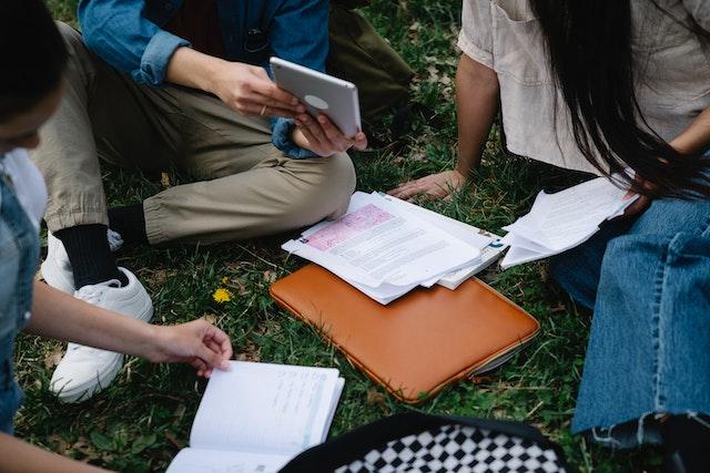 what-is-mobile-learning-for-zoomers-in-the-study-process