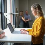 benefits-of-standing-desks-for-physical-health