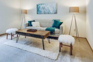 cosy-bedroom-rug-best-college-dorm-room-essential