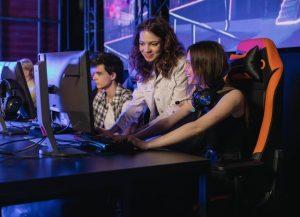 teamwork-and-communication-with-esports