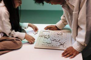 motor-skills-and-physical-benefits-of-puzzles